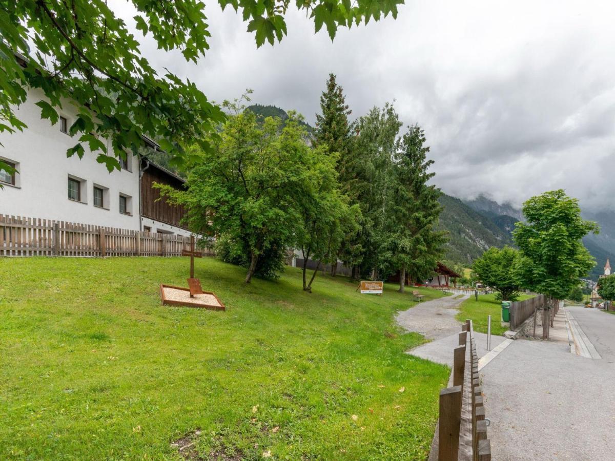 Holiday Home Near St Anton Am Arlberg With Sauna Eksteriør bilde
